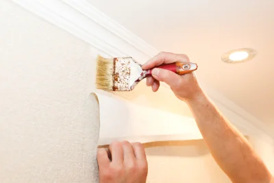 Pose de papier peint à Neufchelles — revêtements muraux et toiles de verre